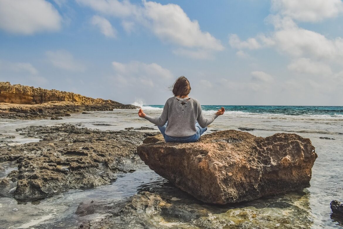 Transforming Daily Life with Yoga Meditation for a Calm Mind